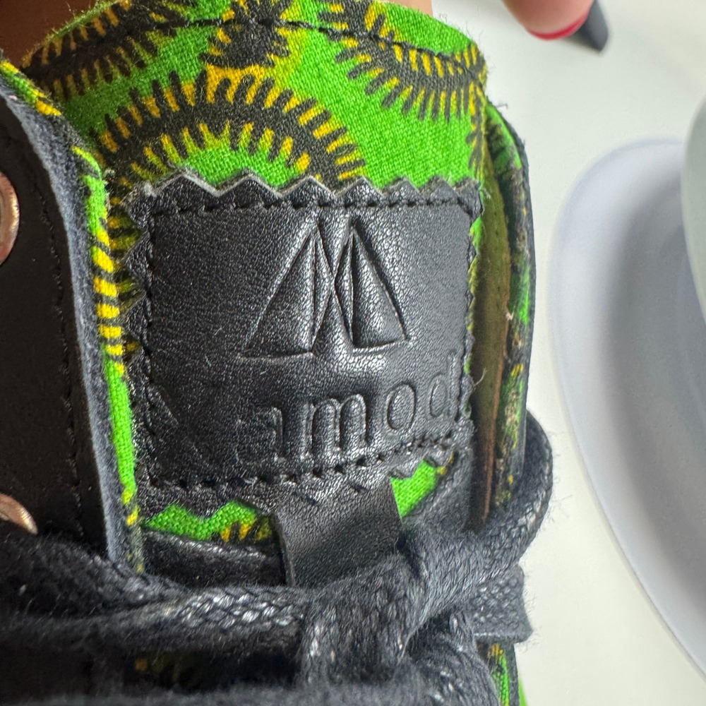 Kamod African Sneakers Low Top Green Swirl Print Black Leather Lace Up Mens 9.5 - Picture 13 of 14